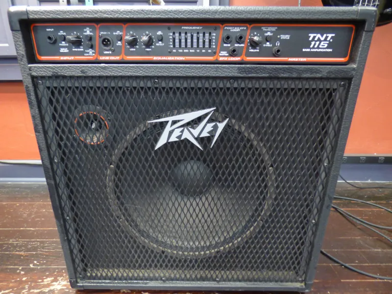 Peavey TNT115 Bass guitar combo amp