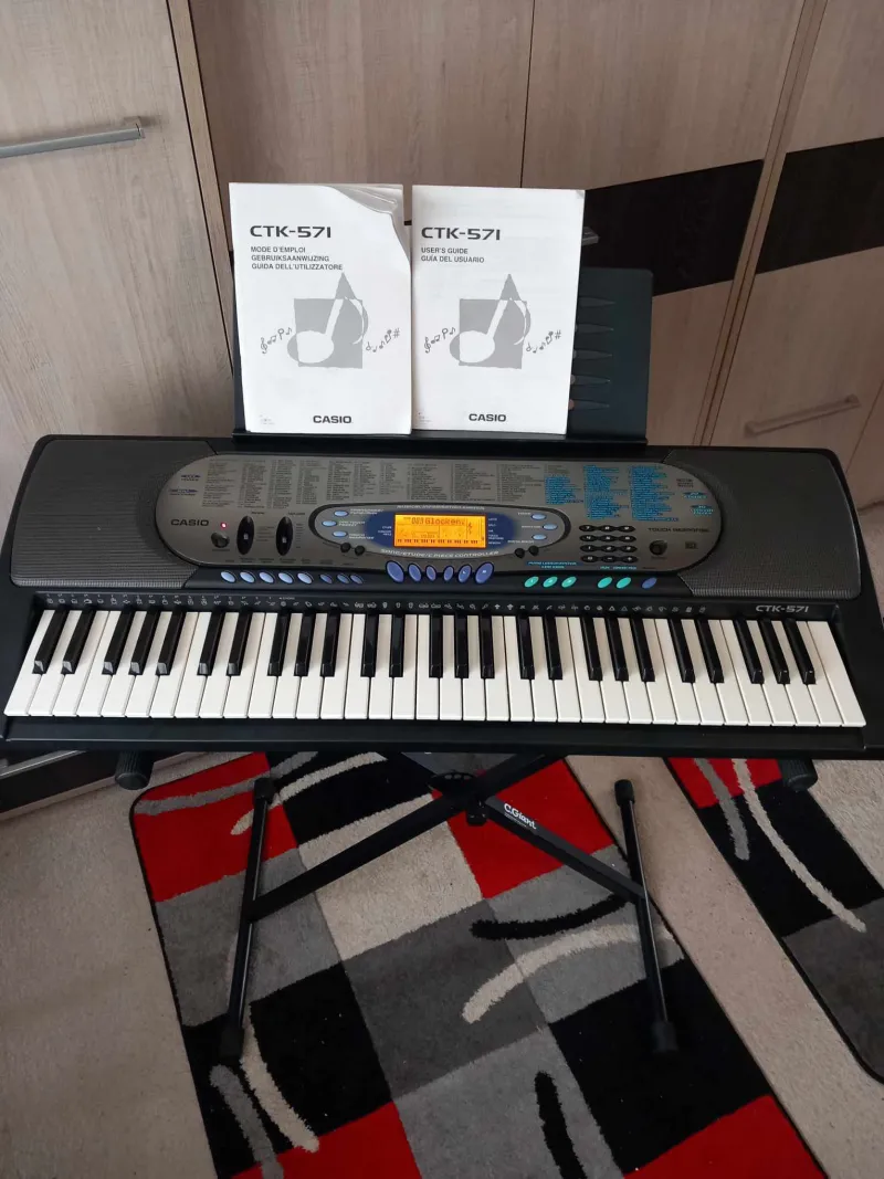 Casio CTK-571 Szintetizátor Casio CTK-571 Szintetizátor
