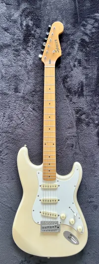 Cheri Spacer Stratocaster Made in Korea Guitarra eléctrica [November 15, 2023, 9:20 am]