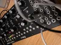 Moog Mother 32 Analog-Synthesizer [December 14, 2023, 11:40 am]