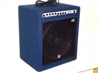 Yorkville 100 W-os Bass guitar combo amp [December 18, 2023, 9:30 pm]