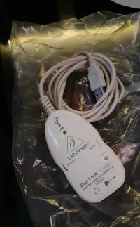 Behringer UCG102 Behringer UCG102