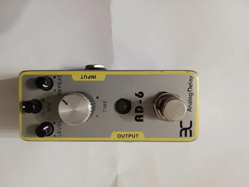EX Analog Delay Efektový pedál