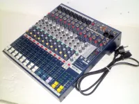 Soundcraft EFX-8 Mixing desk [January 7, 2024, 9:40 pm]