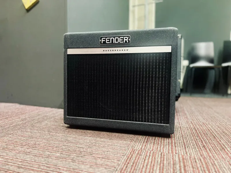 Fender BassBreaker 15 ALKALMI VÉTEL Kombinovaný zosilňovač pre gitaru