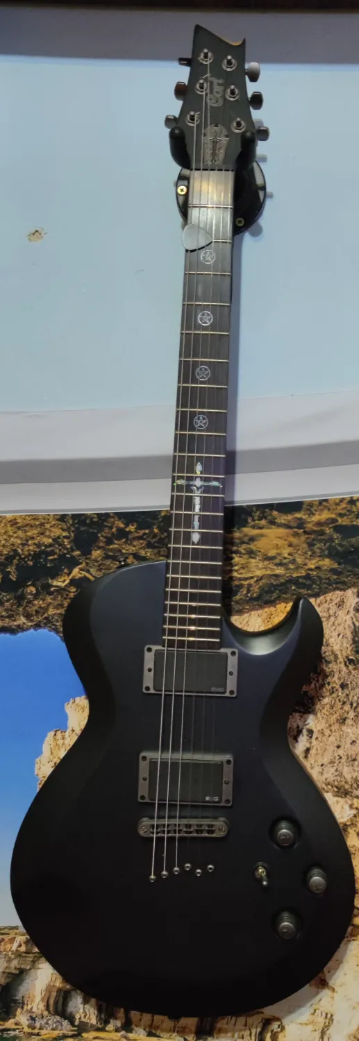 Cort EVL Z6 Electric guitar