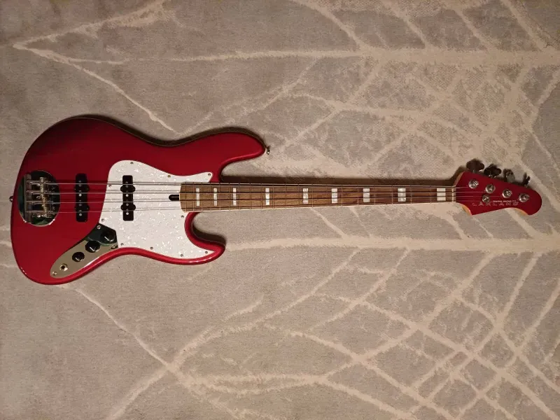 Lakland Skyline 44-60 Custom 4 Candy Apple Red Bass Gitarre