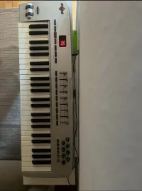 M audio Oxgen 49 MIDI keyboard [January 31, 2024, 9:04 am]