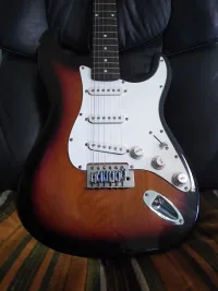 Johnson Stratocaster Electric guitar [February 19, 2024, 1:58 pm]