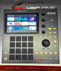 Akai MPC ONE Trommelmaschine [March 4, 2024, 8:42 pm]