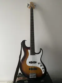 Samick Greg Bennett Fairlane Bass Gitarre [March 8, 2024, 8:52 am]