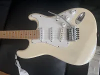 Starcaster by Fender Fender Stratocaster E-Gitarre [March 15, 2024, 4:23 pm]