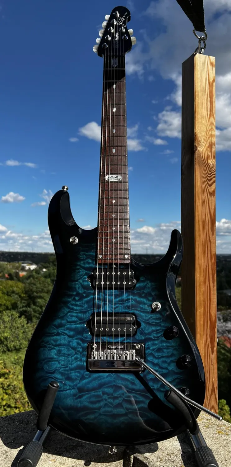 Music Man BFR JP7 Bahama Blue Quilt John Petrucci Electric guitar