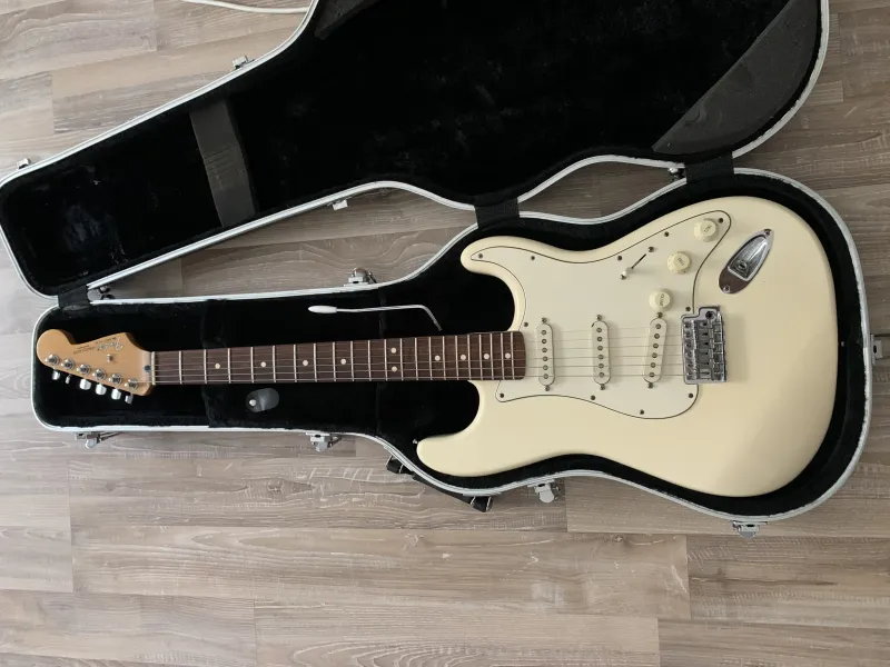 Fender Stratocaster Elektromos gitár