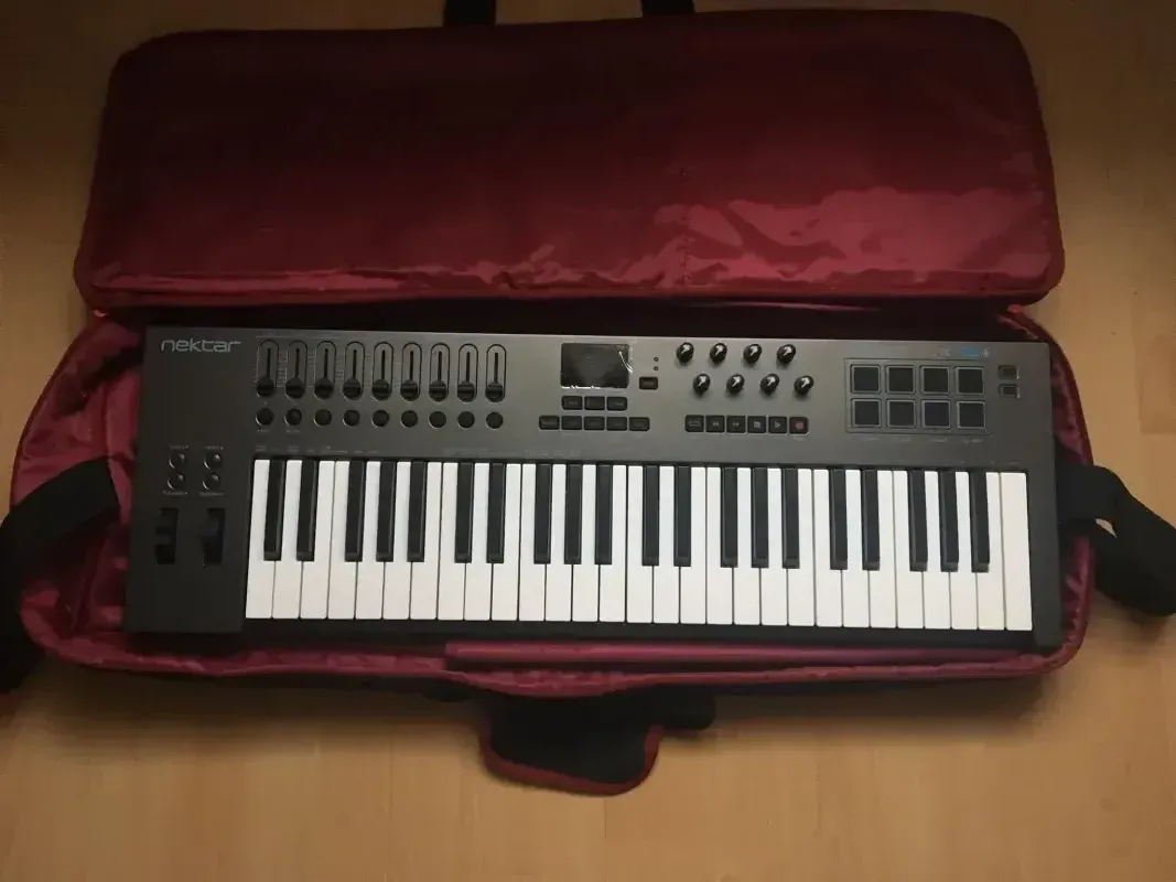 Nektar Impact LX49+ MIDI keyboard