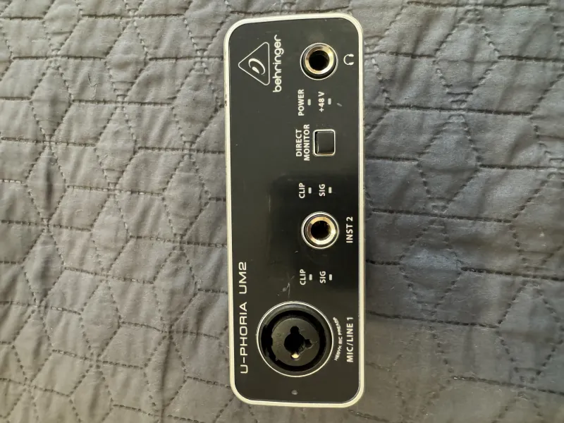 Behringer U-PHORIA UM2 Tarjeta de sonido