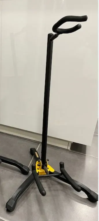  GS405B Stojan na gitaru