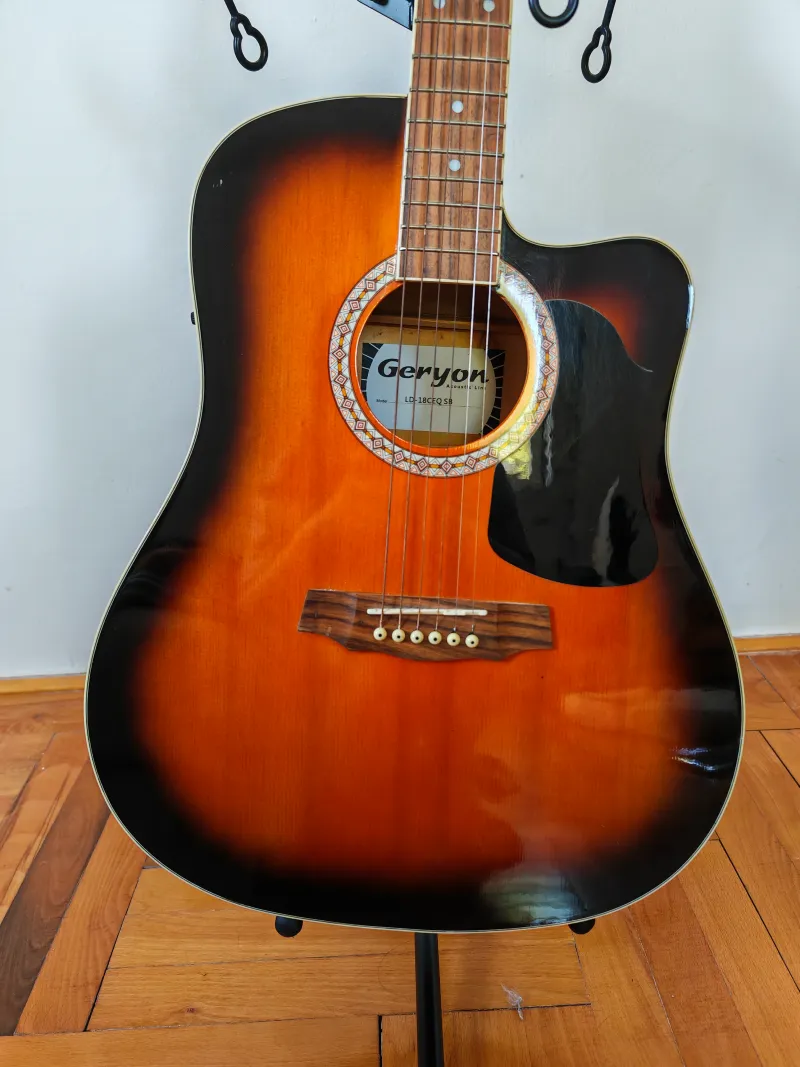  Ld-18ceq Electro-acoustic guitar