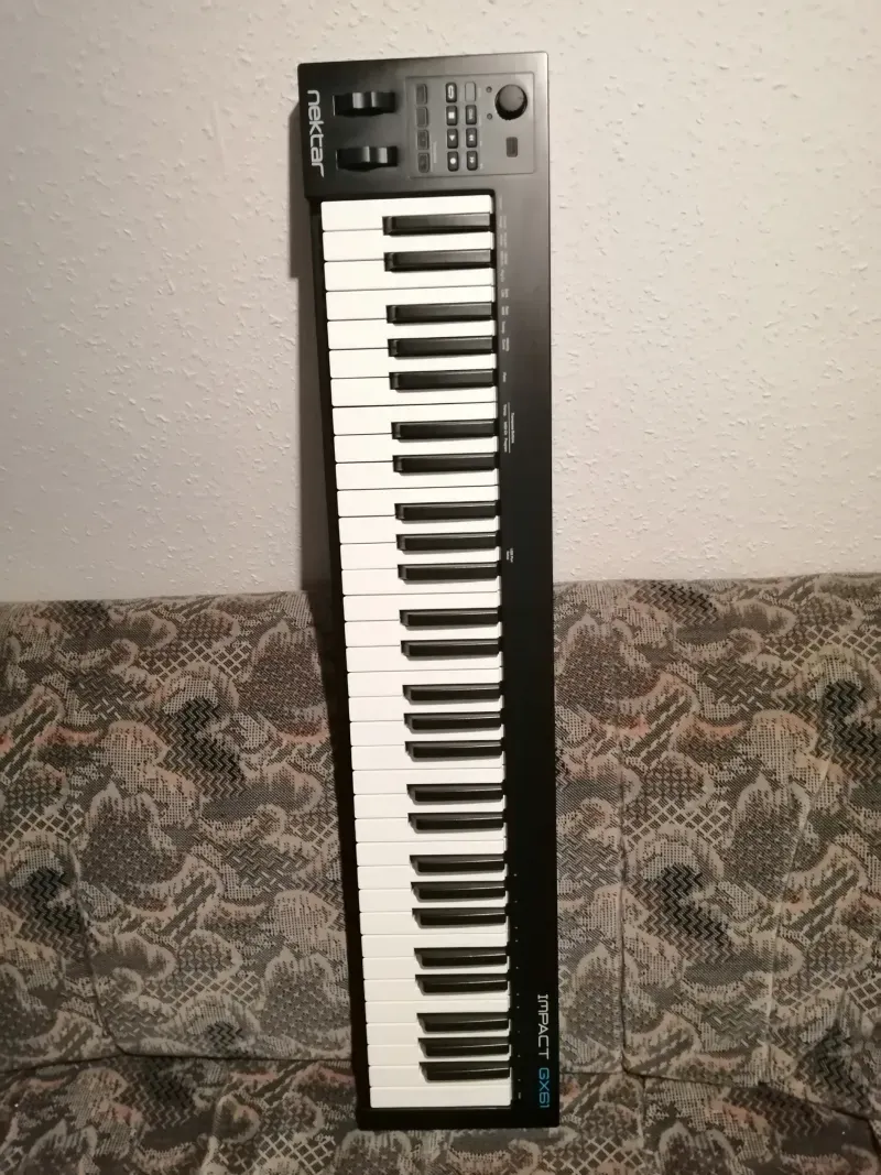 Nektar Impact GX61 MIDI klávesnica
