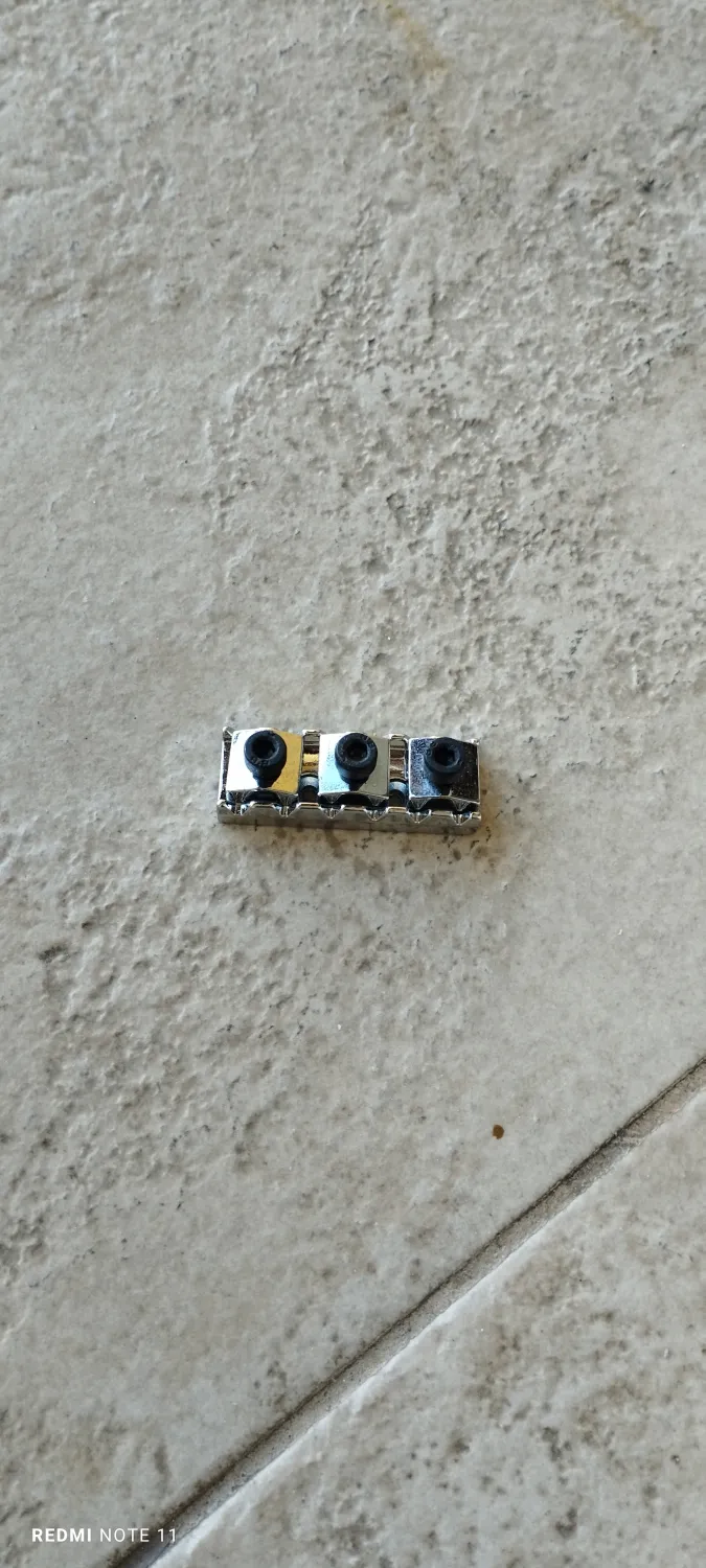 - Superstratocaster Puente de guitarra