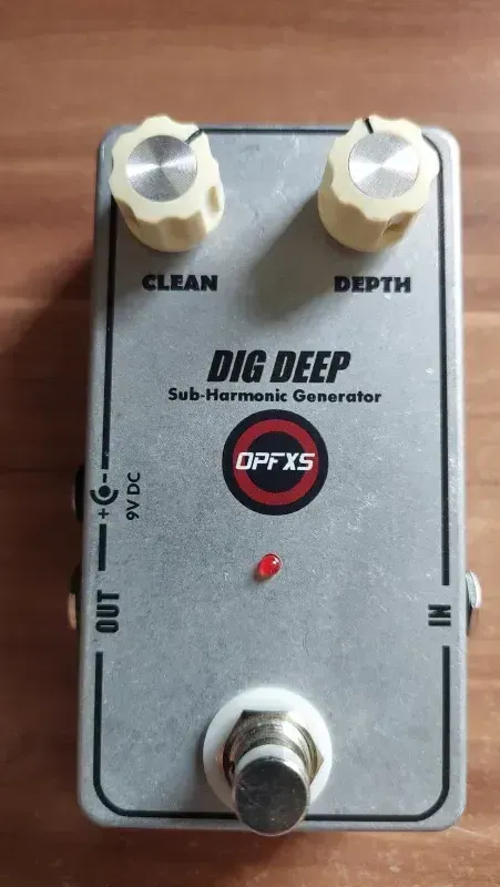 OPFXS Dig Deep Effect pedal
