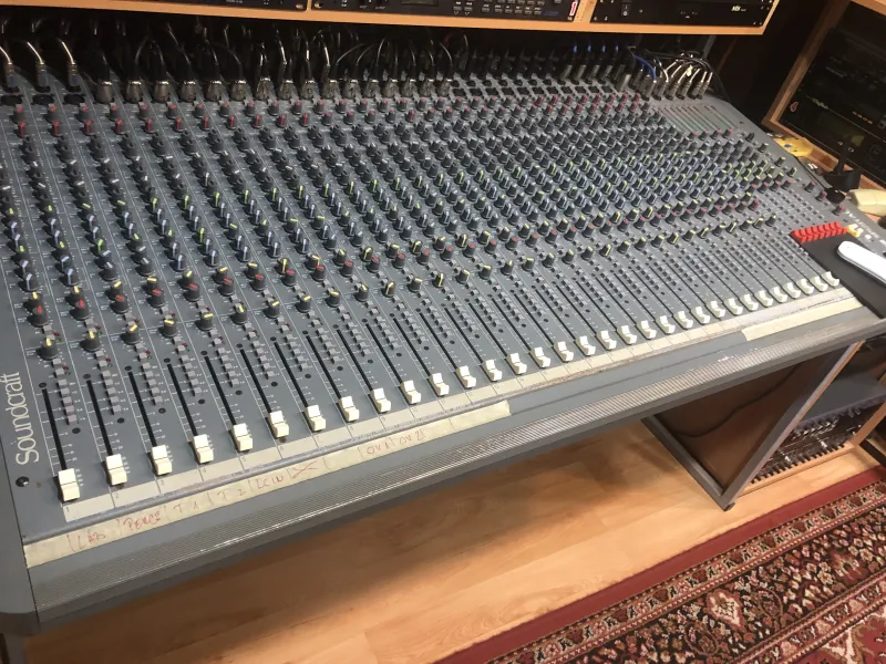 Soundcraft Spirit 32 Mesa de mezclas