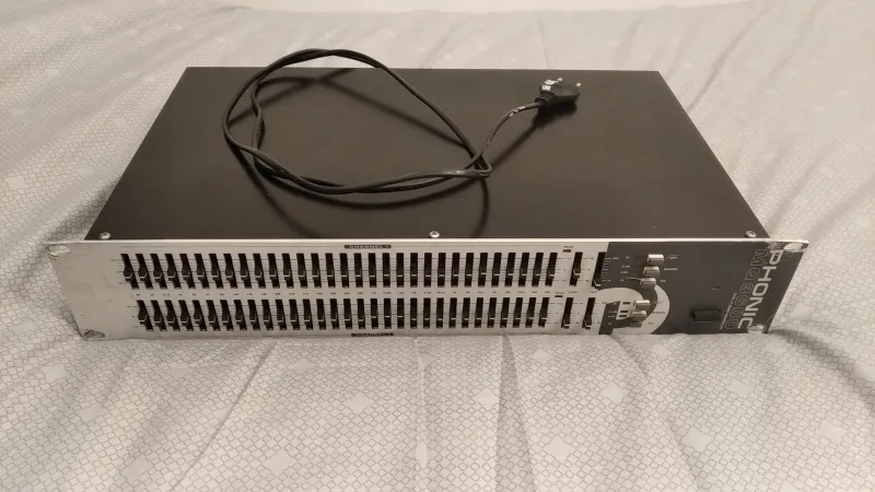 Phonic MQ3600 Graphische Equalizer