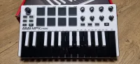 Akai MPK MINI MK2 WHITE MIDI Keyboard [April 17, 2024, 5:02 pm]