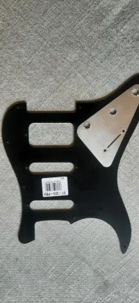 Allparts Fender strat Cencerro [April 22, 2024, 10:06 pm]