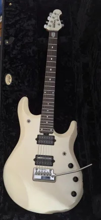 Ernie Ball Music Man JP-6 Piezo Pearl White Elektromos gitár [2024.05.11. 22:54]