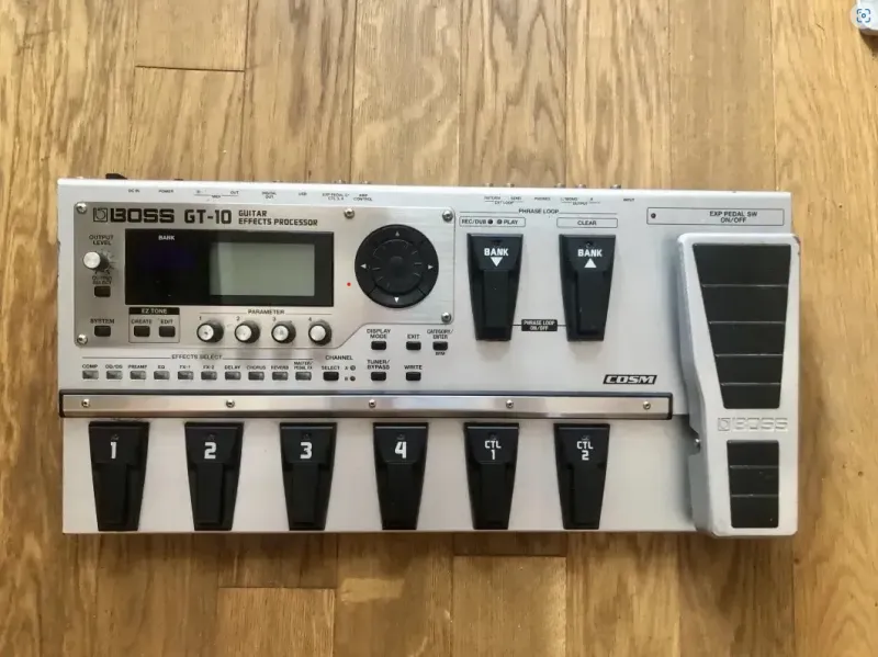 BOSS GT-10 Multiefectos