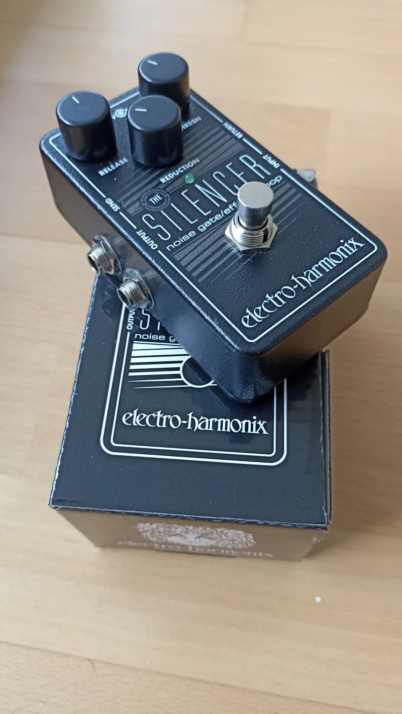 Electro Harmonix Silencer Pedal