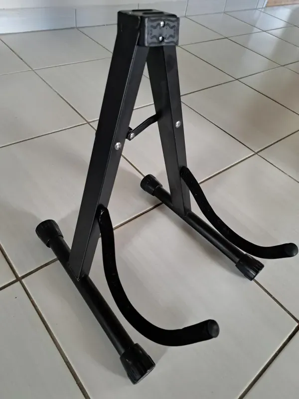  Platinum elektromos gitár állvány Gitárállvány