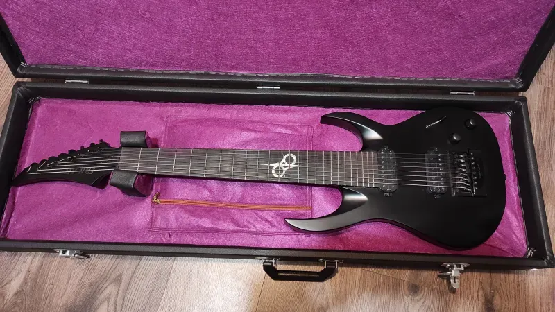 Solar Guitars A1.8C 8-saitige E-Gitarre