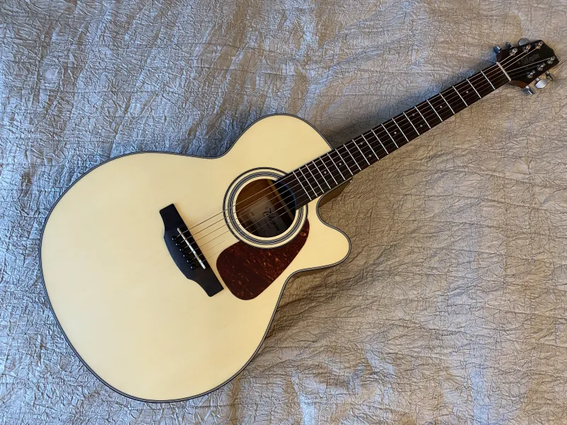 Takamine GN10CE Natural Satin Elektroakusztikus gitár