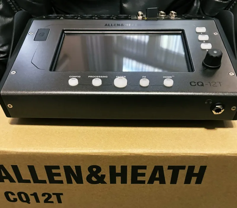 Allen&Heath CQ-12T Mezclador