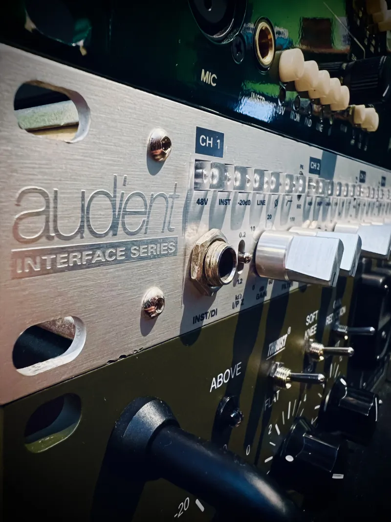 Audient ASP008 Preamp