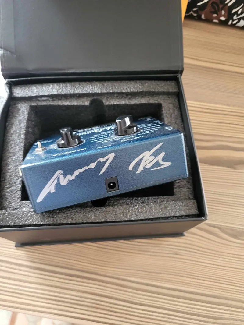 BluGuitar Blubox Speaker simulator