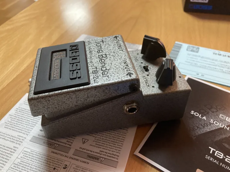 BOSS Tone Bender TB-2W Distorsionador