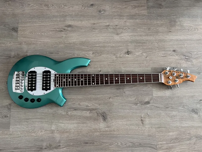 Ernie Ball Music Man Bongo 6 BFR Bajo de 6 cuerdas