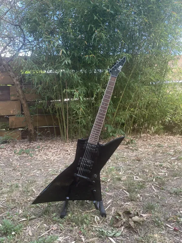 LTD ESP- EX200 Elektrická gitara