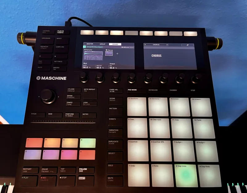 Native Instruments Maschine MKIII MIDI kontroller