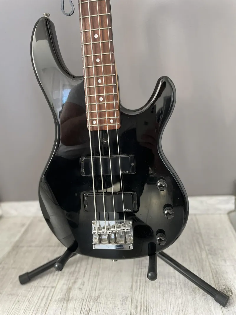 YAMAHA BBN4 III Basszusgitár