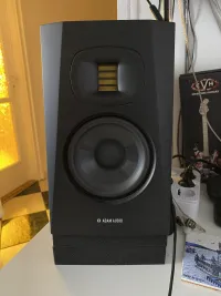 ADAM AUDIO T5-V Altavoz de estudio [August 24, 2024, 11:50 am]