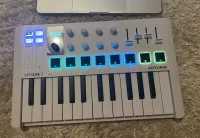 Arturia Minilab 3 MIDI controller [May 26, 2024, 10:30 pm]