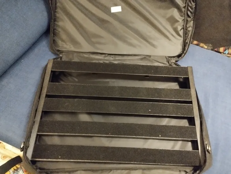 Harley Benton Spaceship 60XL pedalboard + adapter Pedal Halter