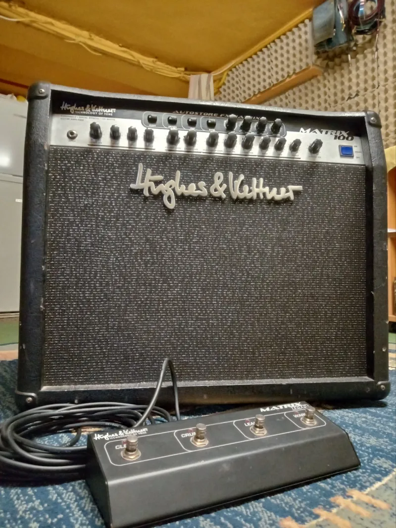 Hughes&Kettner Matrix 100 Gitarrecombo