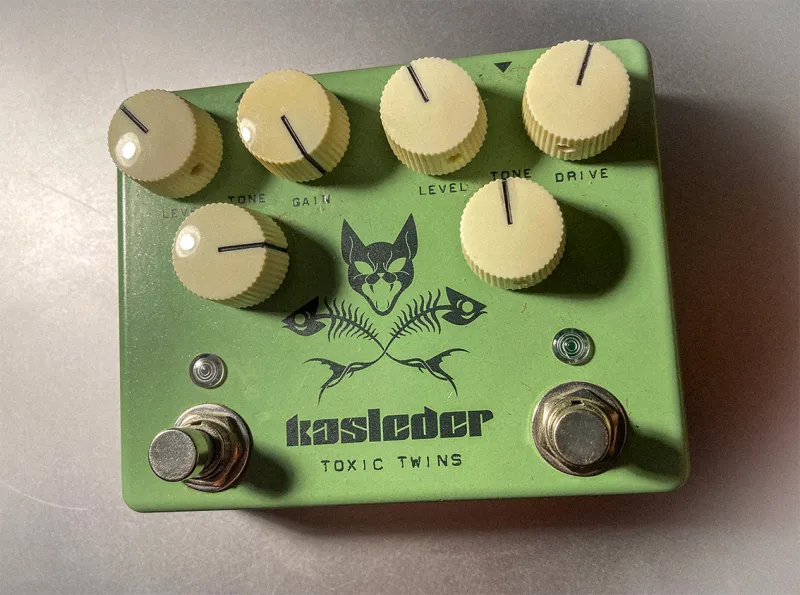 Kasleder Toxic twin Pedal de efecto