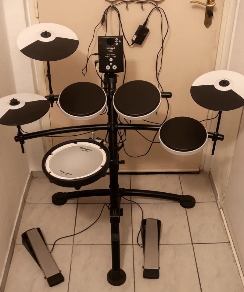 Roland Roland TD-1KV elektromos dobfelszerelés Elektromos dob