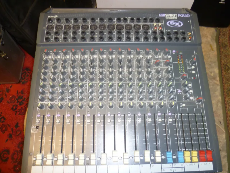 Soundcraft Spilit Folio SX Mesa de mezclas
